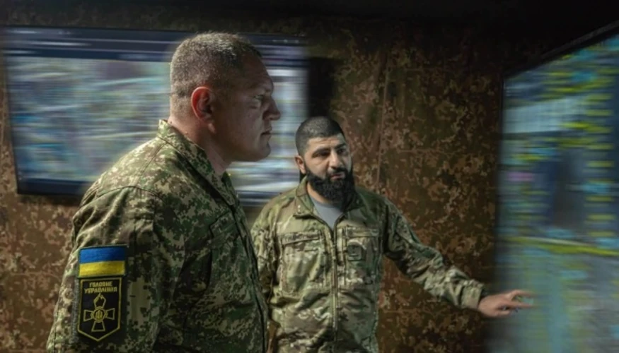 Командувач НГУ Олександр Півненко під час відвідування підрозділів на сході України