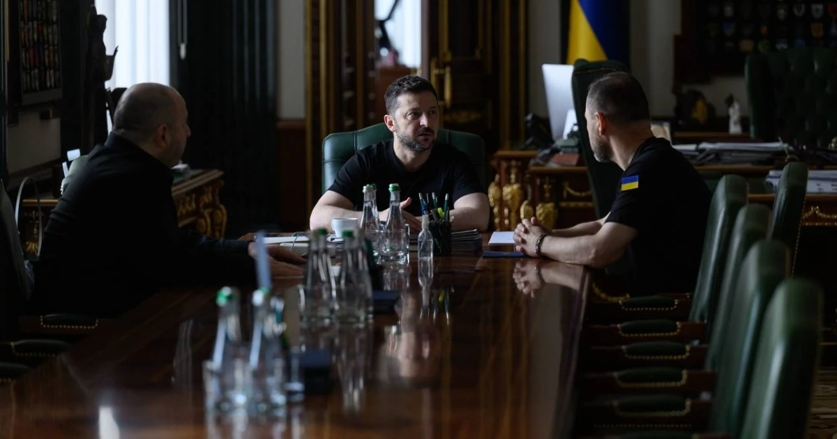 Зеленський, Умєров та Клименко під час оголошення кадрових рішень щодо РНБО