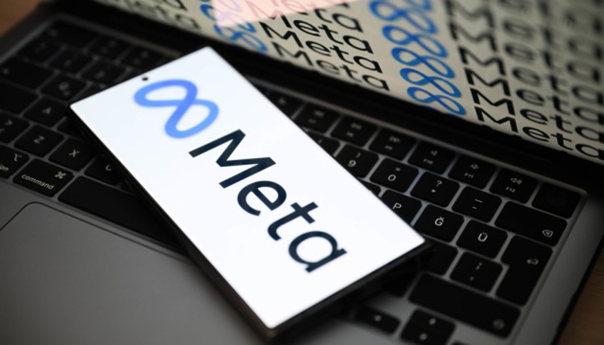 Смартфон з повідомленням батьківського контролю Instagram від Meta