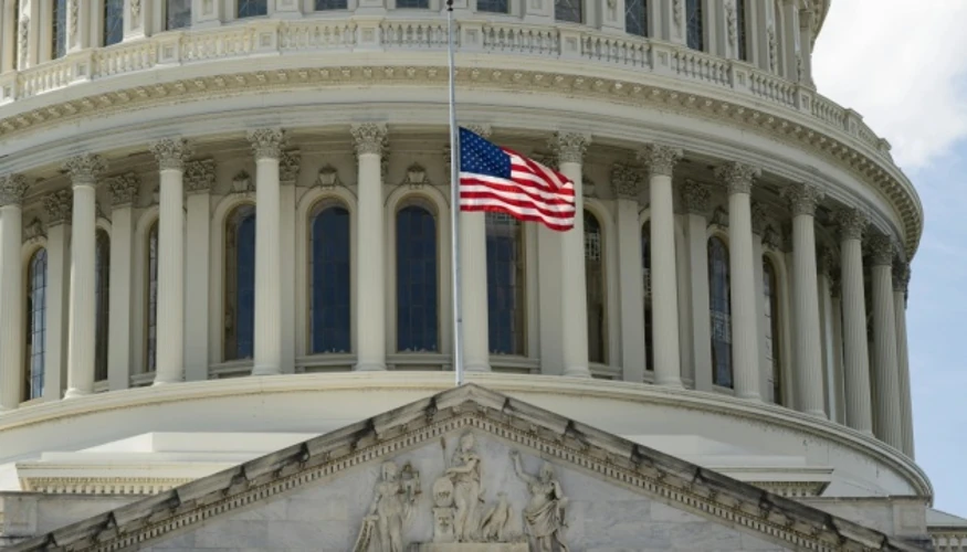 Сенат США проводить збори в Капітолії у Вашингтоні