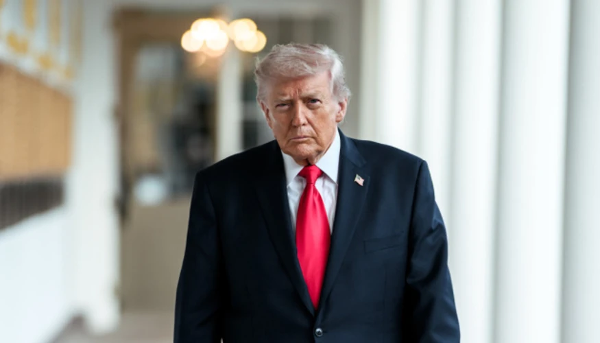 Трамп оприлюднив мапу з обведеною Ормузькою протокою та позначкою «територія США»