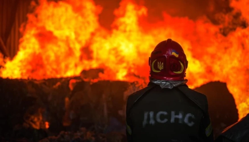 Цифри з Мурованого: 2 будинки і 3 авто від падіння збитого дрона 13 жовтня