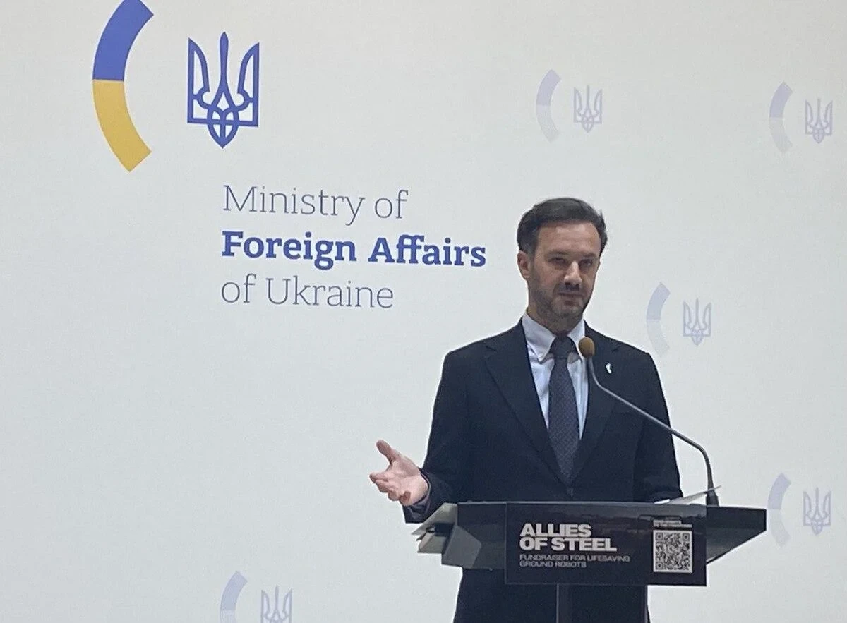 Георгій Тихий: МЗС не отримувало сигналів від посольств про переїзд із Києва